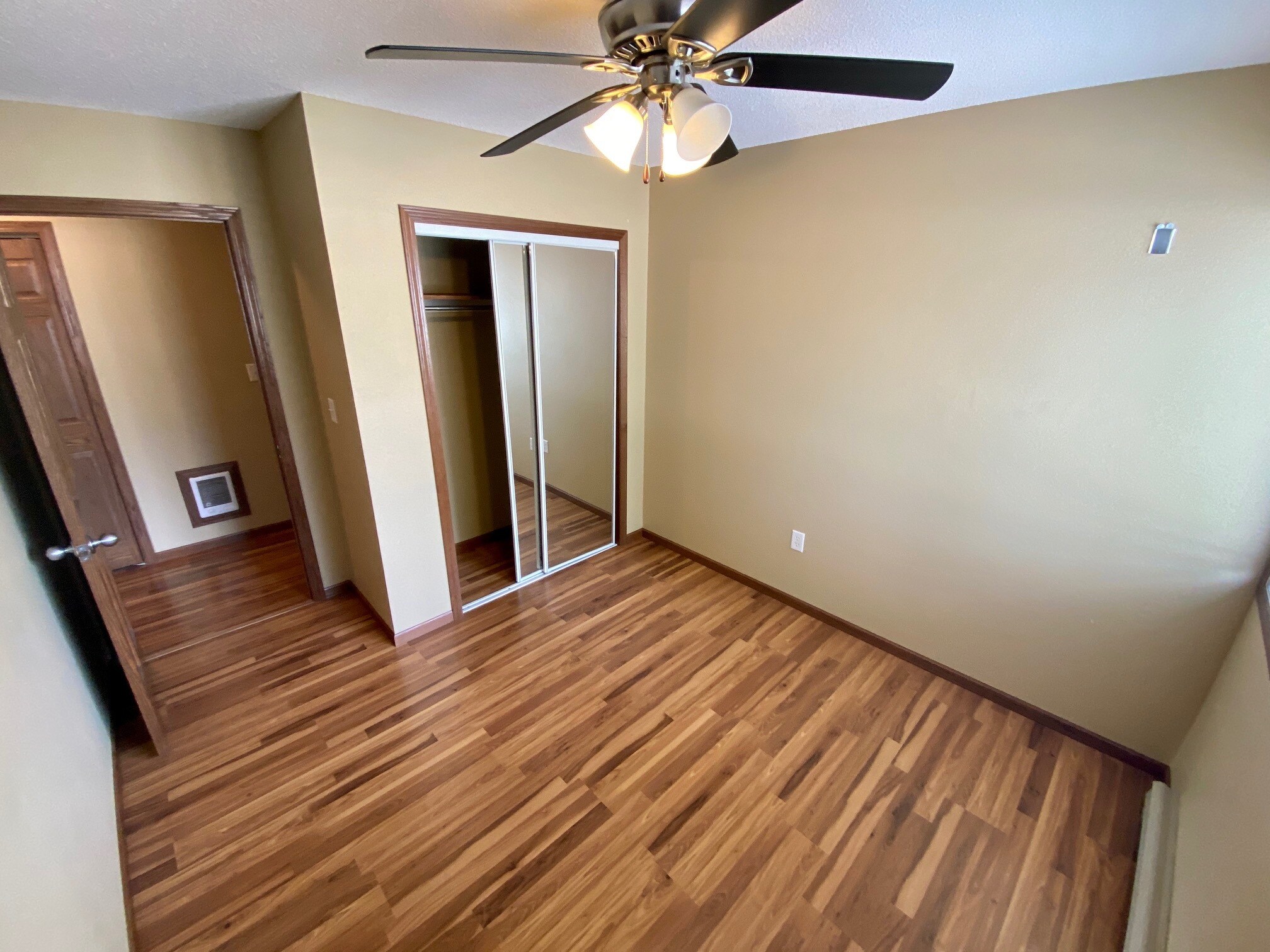 Building Photo - 232 11th St S