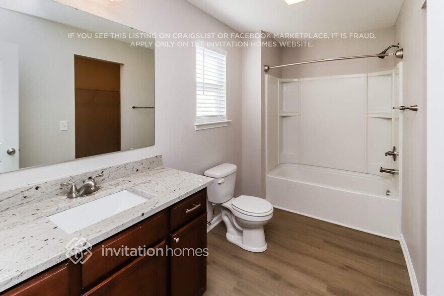 Building Photo - 8112 Dumphries Dr