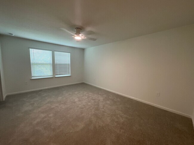 Building Photo - Oak Hammock Preserve Townhomes - New Construction - 3/2.5/1 1672 sqft ***Won't Last***