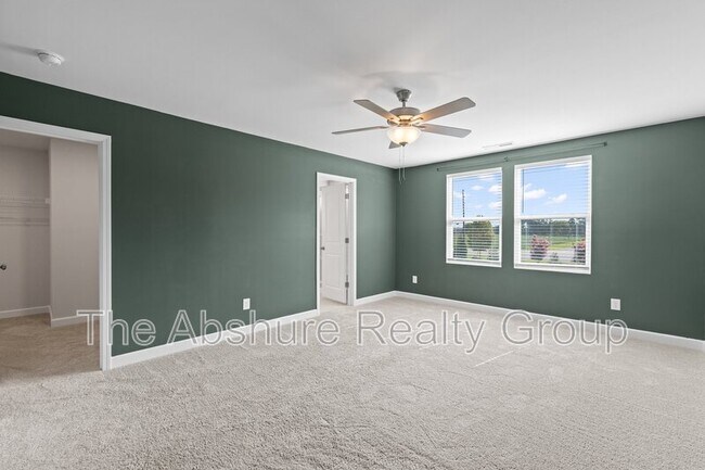 Building Photo - 35 Village Edge Dr