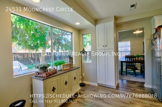 Building Photo - 24531 Mooncrest Cir