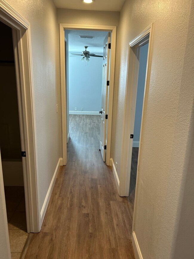 Building Photo - ***COMING SOON*** SINGLE STORY 3 BEDROOM I...