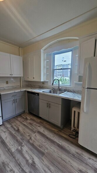 kitchen - 133 Western Ave