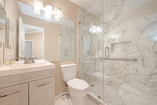 Building Photo - 3231 E Heatherock Cir