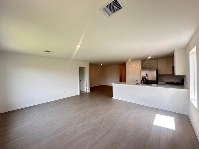 Building Photo - 26906 Rosebay Wds Dr
