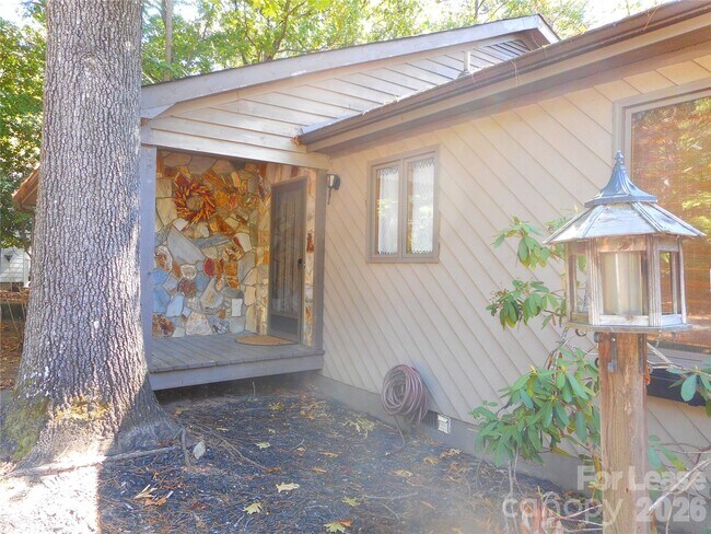 Building Photo - 16161 Tana Tea Cir