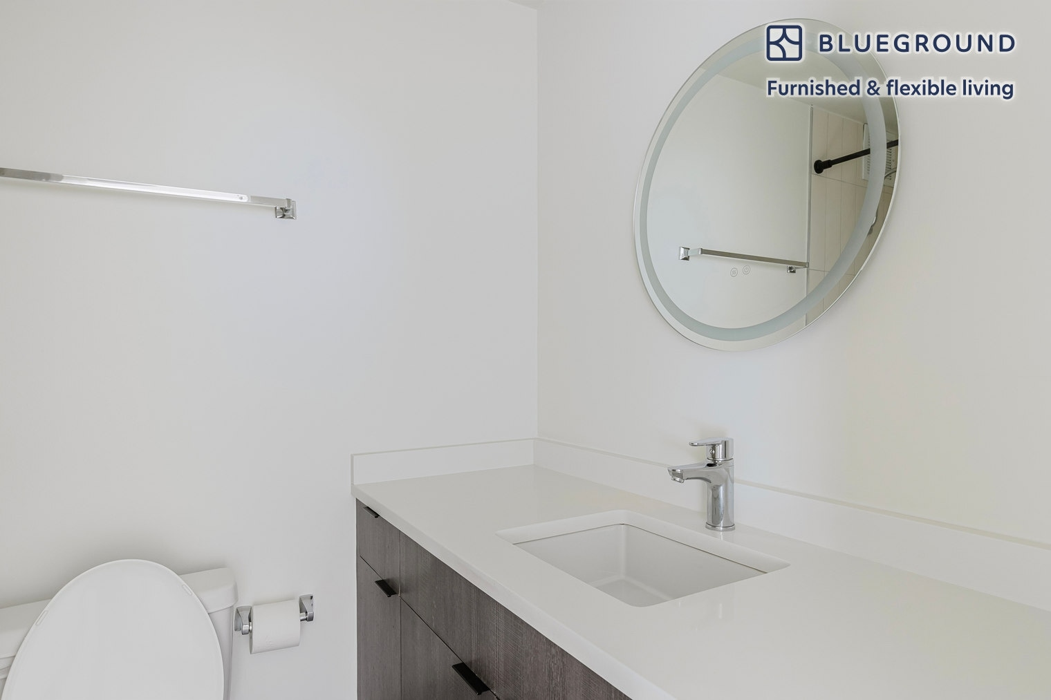 Building Photo - 21 E Chestnut St