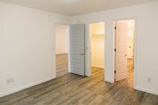 Building Photo - 3804 Summer Cloud Dr