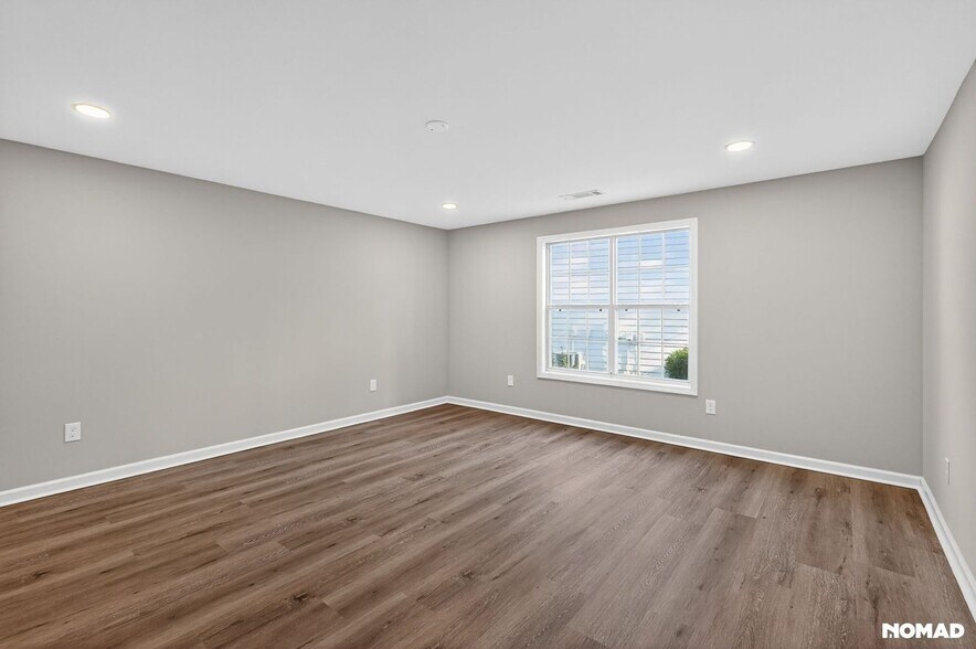 Building Photo - 1590 Highland Farm Dr