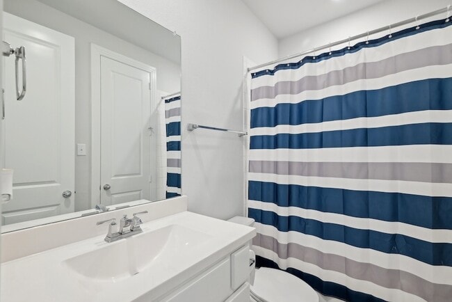 Building Photo - 453 Arcane Dr