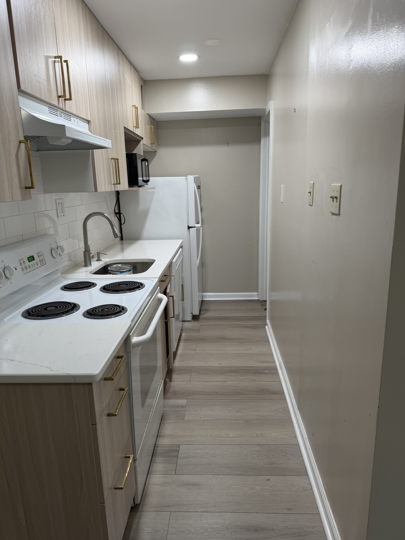 Building Photo - 7 Wexford Dr