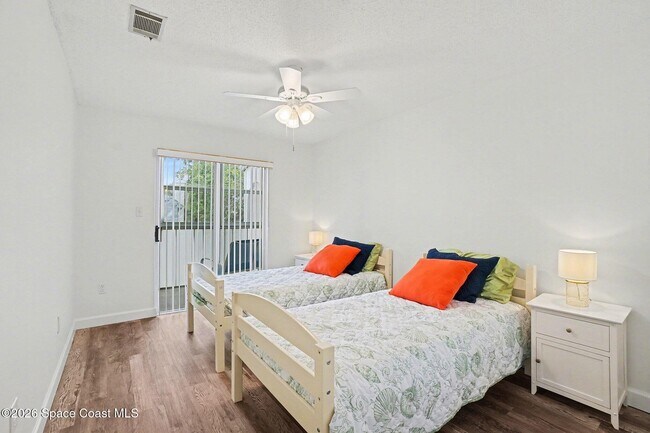 Building Photo - 306 Beach Park Ln