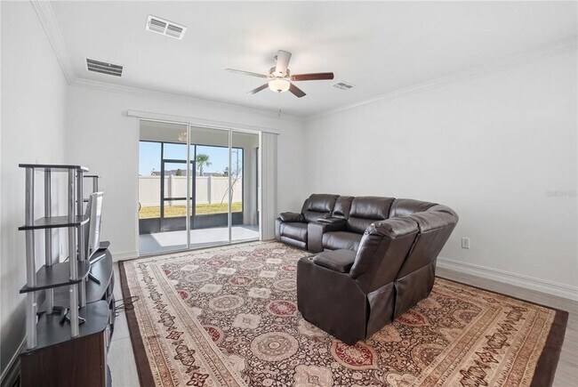 Building Photo - 11534 72nd Pl E