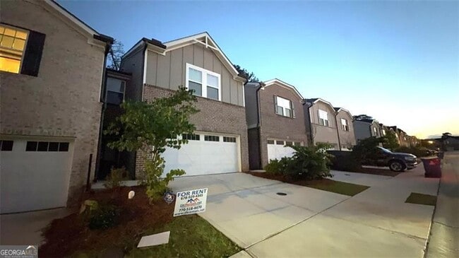 Building Photo - 1585 Villageside Ct