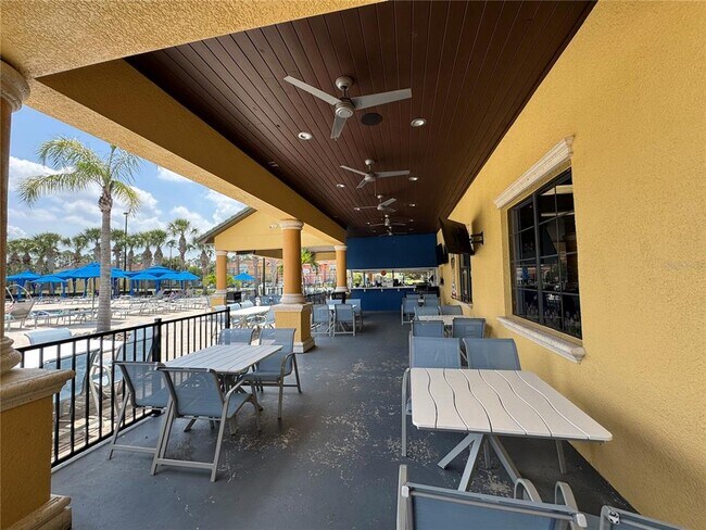 Building Photo - 8977 Coco Palm Rd