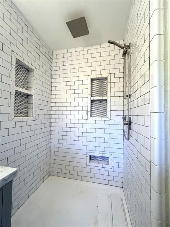 Building Photo - 1267 Arborvista Dr NE