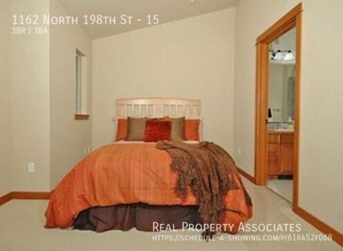 Building Photo - 1162 N 198th St