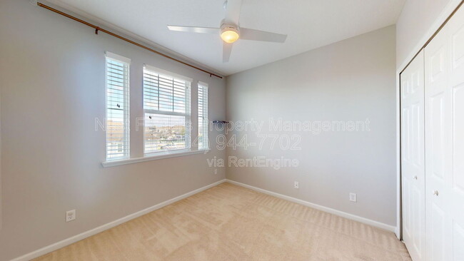 Building Photo - 7061 Azalea Grove Dr