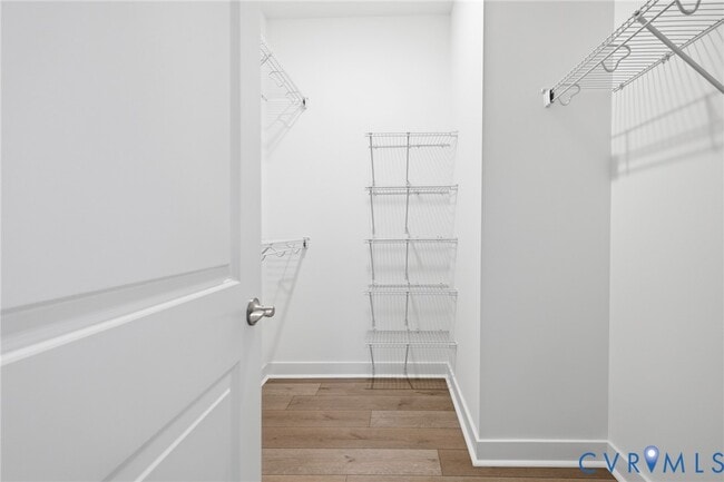 Building Photo - 21161 Baileys Ln
