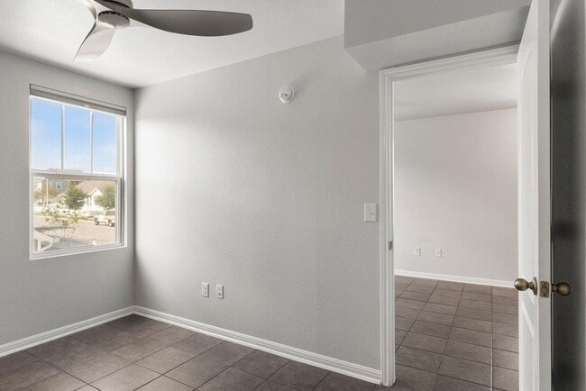 Building Photo - 1600 Arbor Knot Dr