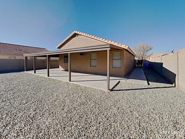 Building Photo - 2013 S 86th Dr