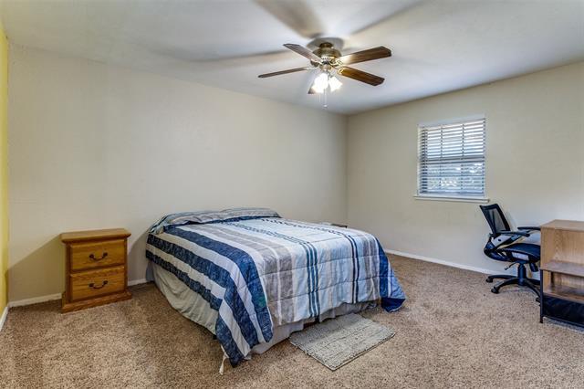 Building Photo - 637 Cambridge Dr