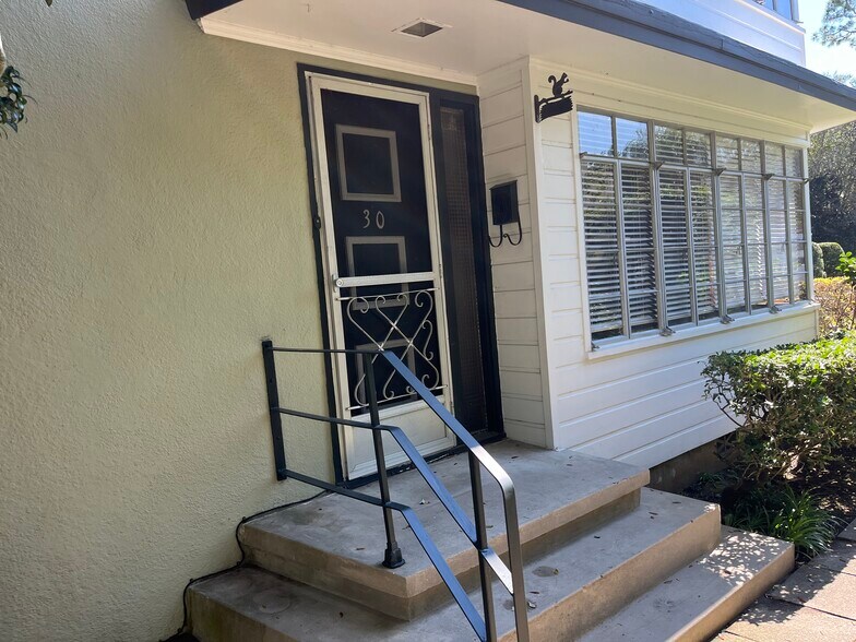 Front Door - 30 Thrasher St
