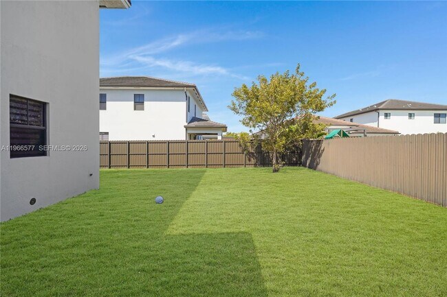 Building Photo - 2165 SW 145th Ave