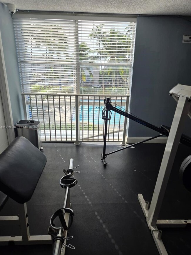 Building Photo - 1801 S Treasure Dr