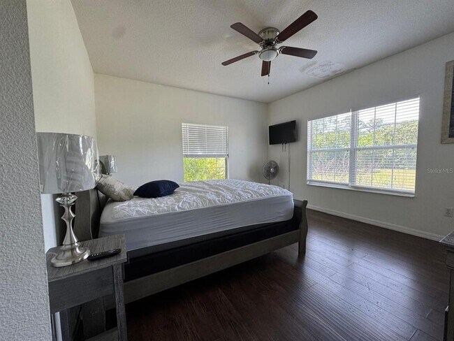 Building Photo - 4300 Paradise Cove Ct