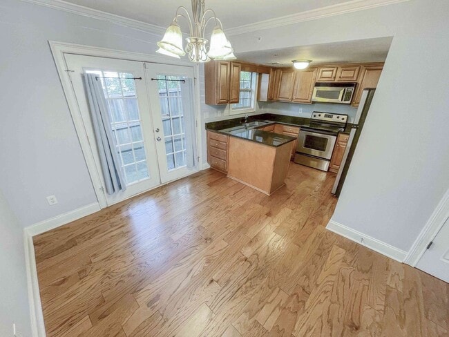 Building Photo - Smyrna 2BD/2.5BA Townhome