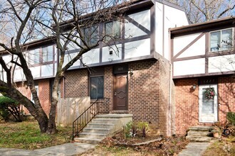 Building Photo - 1225 Driftwood Ct