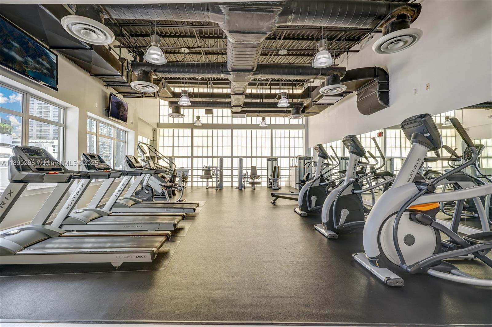 Building Photo - 1250 S Miami Ave