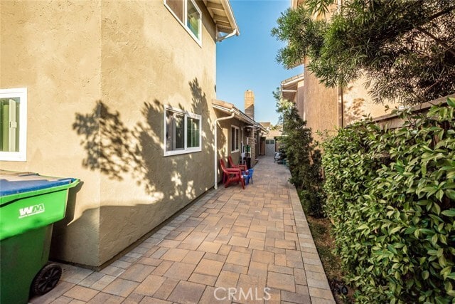 Building Photo - 25 Birdsong