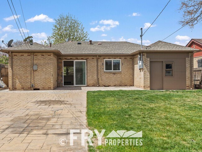 Building Photo - Updated Home near Downtown Denver