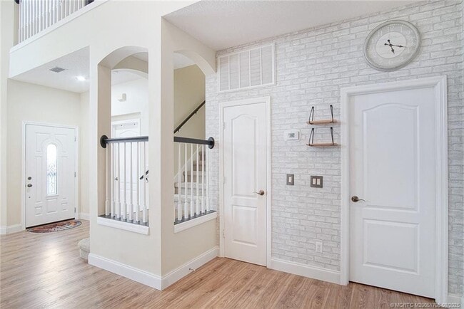 Building Photo - 1687 SW Harbour Isles Cir