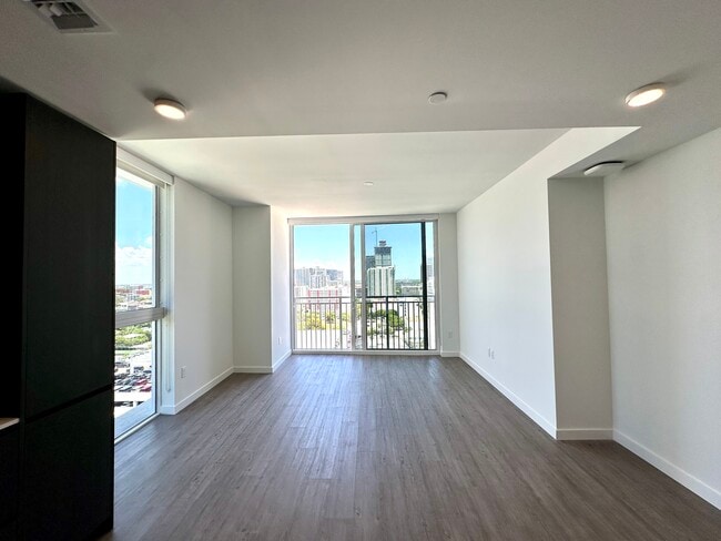 Building Photo - 234 NW 17th St