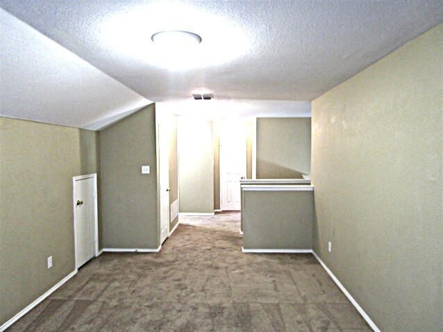 Building Photo - 11812 Ponderosa Pine Dr