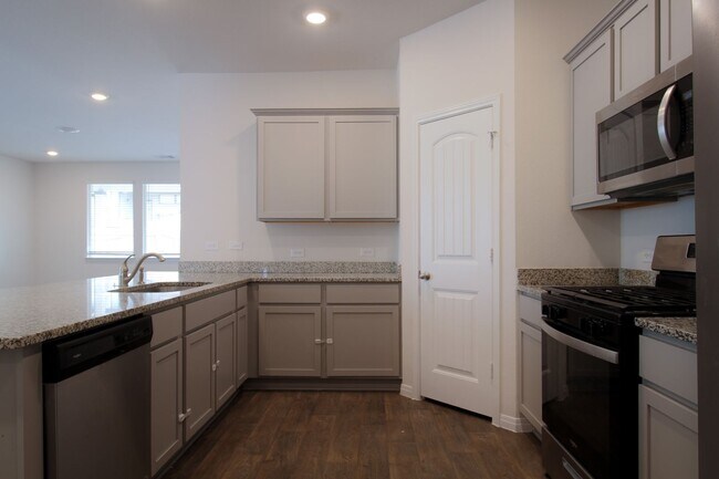 Building Photo - 182 Eagle Mountain Trl1