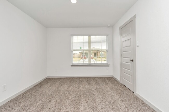 Building Photo - 1111 Pk Crst Dr