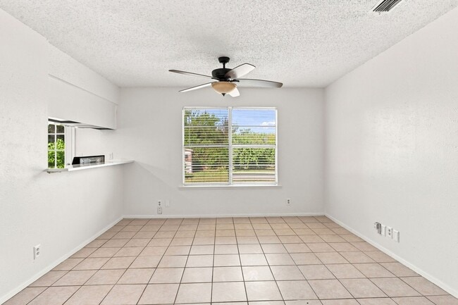 Building Photo - 5700 Cherry Park