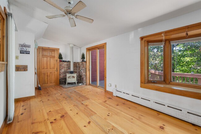 Building Photo - 468 Union Ave