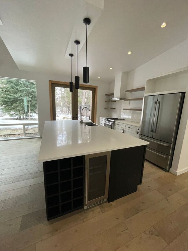 Building Photo - Whitefish-4 Bedroom 2.5 Bath Beautiful and Modern, Pets Welcome! -$6,500.00 Monthly Rent