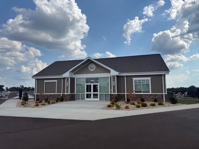 Building Photo - Beautiful  Modern Farmhouse
