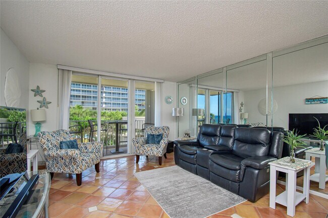 Building Photo - 3540 S Ocean Blvd