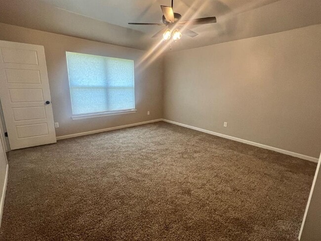 Building Photo - 11805 Loren Brook Ln