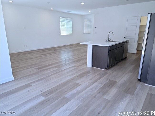 Building Photo - 2624 Tranquil Dawn St