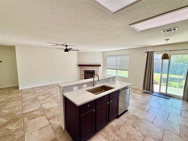 Building Photo - 133 Paige Bend