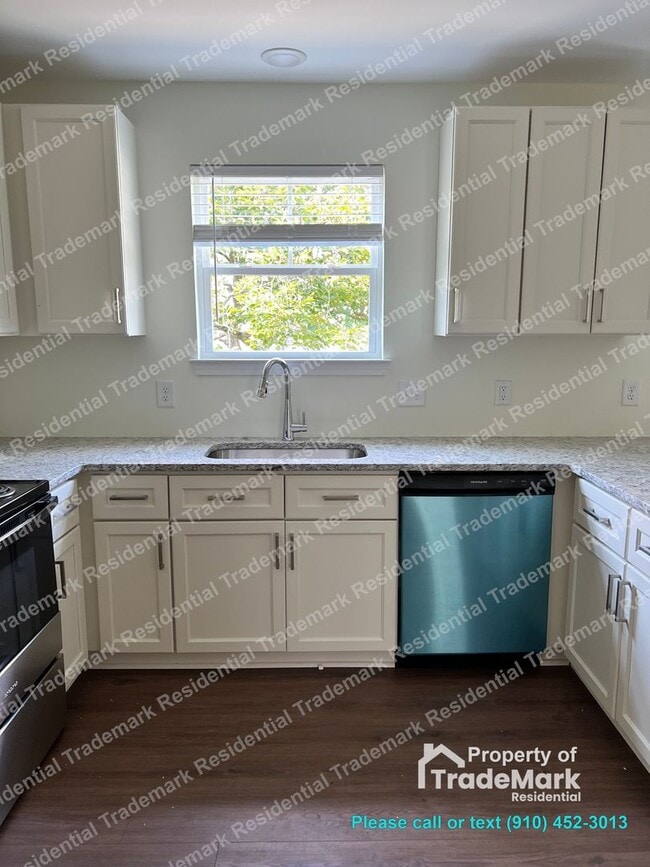 Building Photo - 111 Avondale Ave