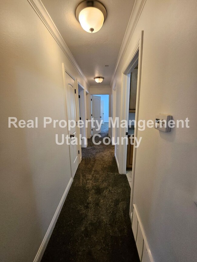 Building Photo - Reduced Price~Pet Friendly Condo